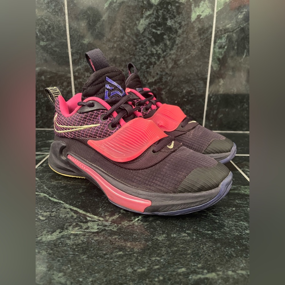 Nike Zoom Freak 3 Cave Purple 4.5Y Used